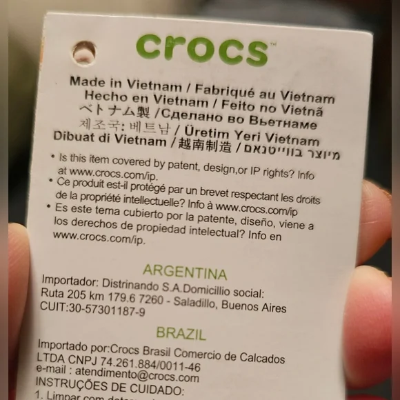 Comfortable Size 9 black Crocs brand clogs with soft fuzzy lining. NEW! - Picture 4 of 10